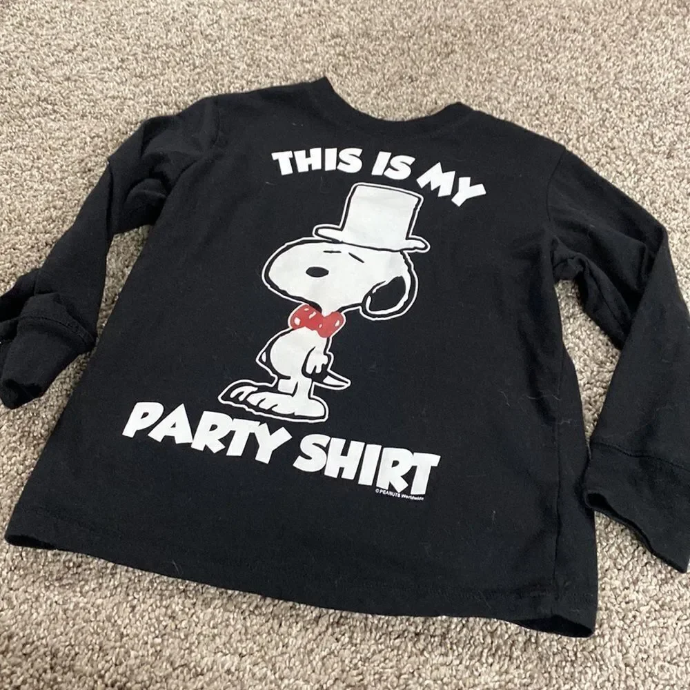 Peanuts SNOOPY Christmas 🎄 Holiday Casual party shirt 5T Black